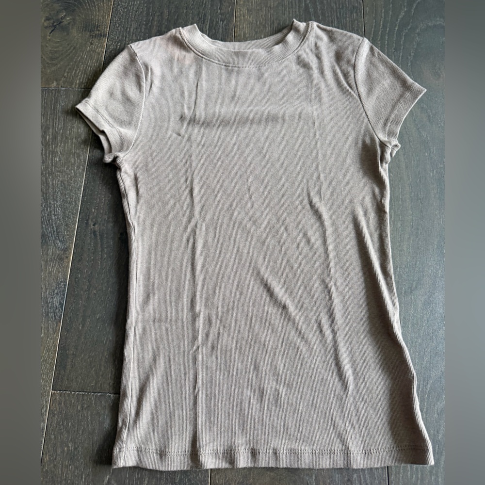 Women's Ribbed Taupe Short Sleeve Top